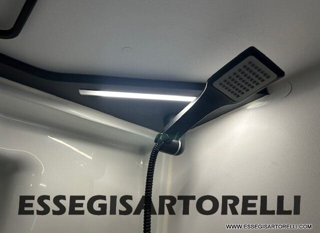ADRIA TWIN 640 SGX SUPREME EDITION UNIPROPR. 08/2025 VAN 35H 7.900 km pieno