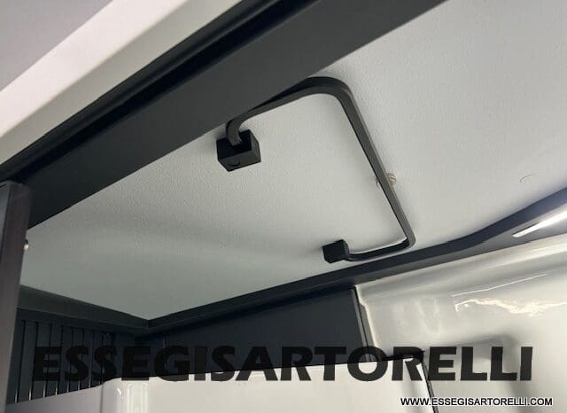 ADRIA TWIN 640 SGX SUPREME EDITION UNIPROPR. 08/2025 VAN 35H 7.900 km pieno