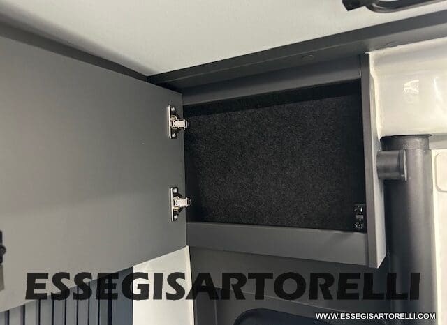 ADRIA TWIN 640 SGX SUPREME EDITION UNIPROPR. 08/2025 VAN 35H 7.900 km pieno