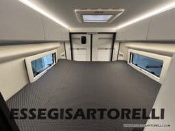 ADRIA TWIN 640 SGX SUPREME EDITION UNIPROPR. 08/2025 VAN 35H 7.900 km pieno