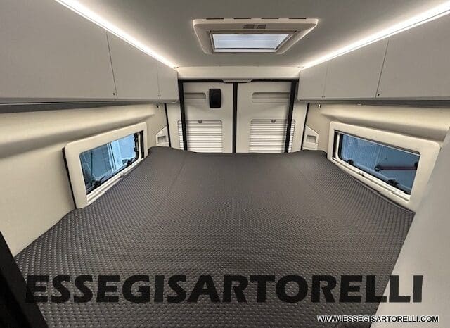 ADRIA TWIN 640 SGX SUPREME EDITION UNIPROPR. 08/2025 VAN 35H 7.900 km pieno