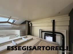 ROLLER TEAM KRONOS ADVANCE 265 TL 04/24 LETTO NAUTICO GARAGE E BASCULANTE CLIMA KM 11.241 pieno