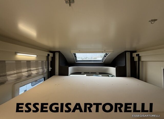 ROLLER TEAM KRONOS ADVANCE 265 TL 04/24 LETTO NAUTICO GARAGE E BASCULANTE CLIMA KM 11.241 pieno