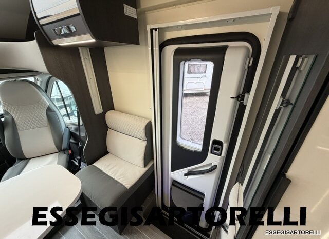 ROLLER TEAM KRONOS ADVANCE 265 TL 04/24 LETTO NAUTICO GARAGE E BASCULANTE CLIMA KM 11.241 pieno