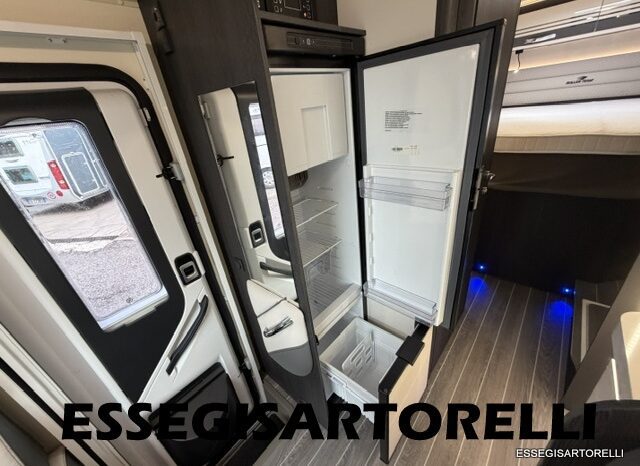ROLLER TEAM KRONOS ADVANCE 265 TL 04/24 LETTO NAUTICO GARAGE E BASCULANTE CLIMA KM 11.241 pieno