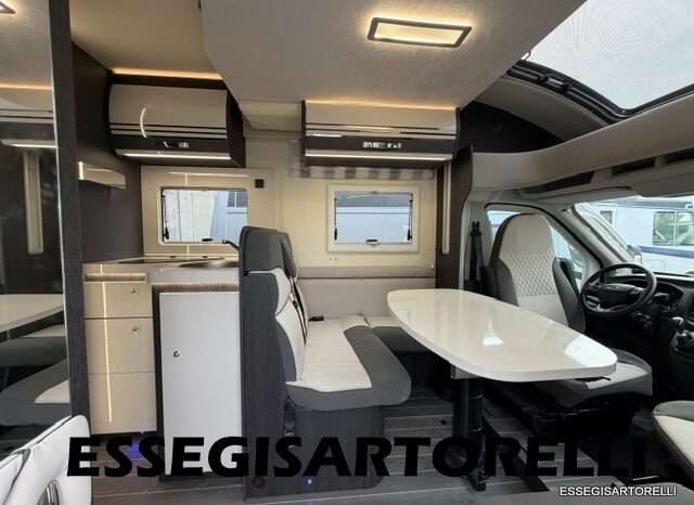 ROLLER TEAM KRONOS ADVANCE 265 TL 04/24 LETTO NAUTICO GARAGE E BASCULANTE CLIMA KM 11.241 pieno