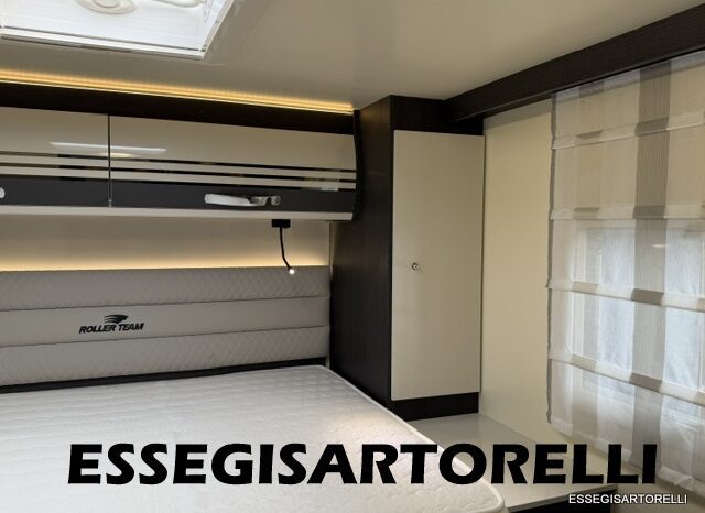 ROLLER TEAM KRONOS ADVANCE 265 TL 04/24 LETTO NAUTICO GARAGE E BASCULANTE CLIMA KM 11.241 pieno