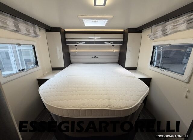 ROLLER TEAM KRONOS ADVANCE 265 TL 04/24 LETTO NAUTICO GARAGE E BASCULANTE CLIMA KM 11.241 pieno