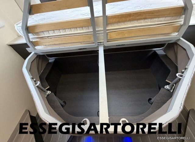 ROLLER TEAM KRONOS ADVANCE 265 TL 04/24 LETTO NAUTICO GARAGE E BASCULANTE CLIMA KM 11.241 pieno