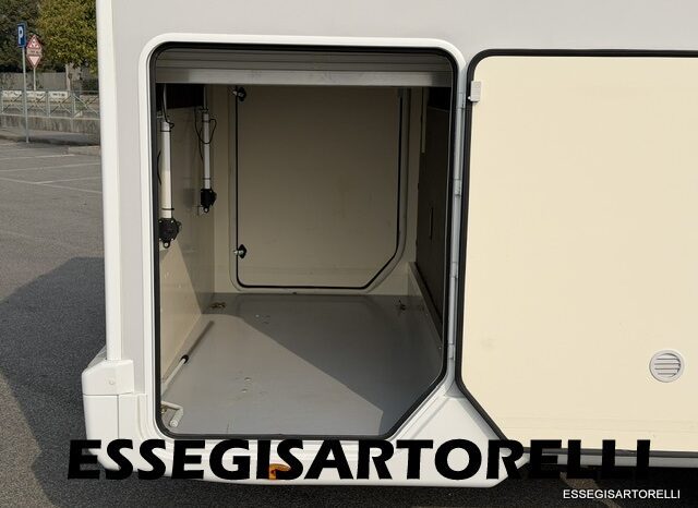 ROLLER TEAM KRONOS ADVANCE 265 TL 04/24 LETTO NAUTICO GARAGE E BASCULANTE CLIMA KM 11.241 pieno