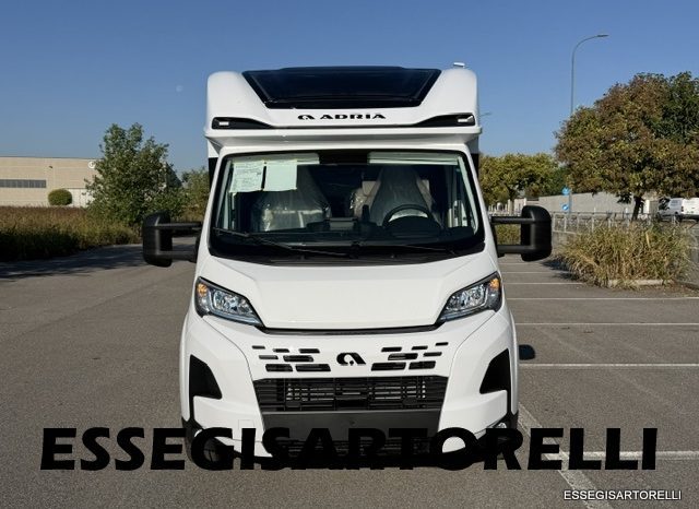 ADRIA NEW MATRIX SELECT M 670 SL 2027 GARAGE, LETTI GEMELLI, DOPPIO PAVIMENTO pieno