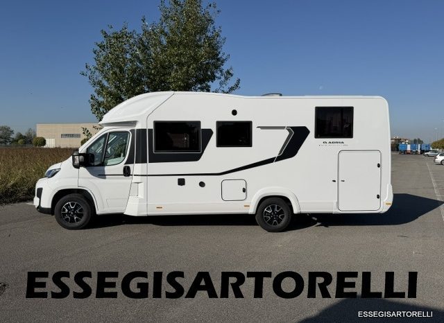 ADRIA NEW MATRIX SELECT M 670 SL 2027 GARAGE, LETTI GEMELLI, DOPPIO PAVIMENTO pieno