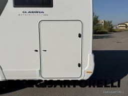 ADRIA NEW MATRIX SELECT M 670 SL 2027 GARAGE, LETTI GEMELLI, DOPPIO PAVIMENTO pieno
