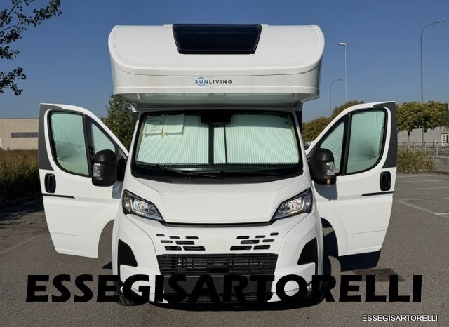 ADRIA NEW SUNLIVING COMFORT MY ’27 ADAS MANSARDATO GARAGE LETTI GEMELLI 5 POSTI pieno