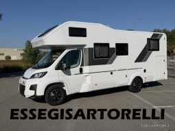 ADRIA NEW SUNLIVING COMFORT MY ’27 ADAS MANSARDATO GARAGE LETTI GEMELLI 5 POSTI pieno