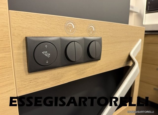 ADRIA NEW MATRIX SELECT M 670 SL 2027 GARAGE, LETTI GEMELLI, DOPPIO PAVIMENTO pieno