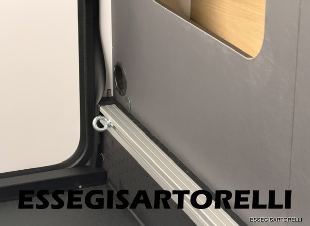 ADRIA NEW MATRIX SELECT M 670 SL 2027 GARAGE, LETTI GEMELLI, DOPPIO PAVIMENTO pieno