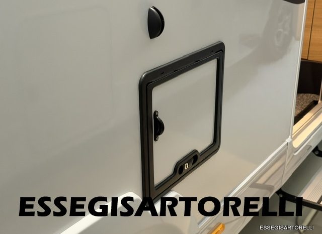ADRIA NEW MATRIX SELECT M 670 SL 2027 GARAGE, LETTI GEMELLI, DOPPIO PAVIMENTO pieno