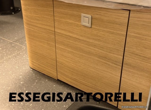 ADRIA NEW MATRIX SELECT M 670 SL 2027 GARAGE, LETTI GEMELLI, DOPPIO PAVIMENTO pieno