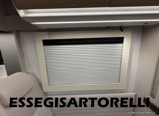 ADRIA NEW MATRIX SELECT M 670 SL 2027 GARAGE, LETTI GEMELLI, DOPPIO PAVIMENTO pieno