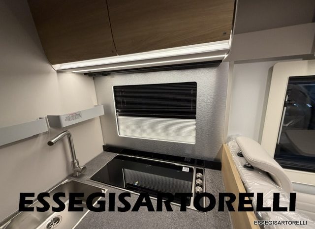 ADRIA NEW MATRIX SELECT M 670 SL 2027 GARAGE, LETTI GEMELLI, DOPPIO PAVIMENTO pieno