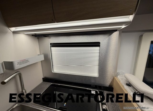 ADRIA NEW MATRIX SELECT M 670 SL 2027 GARAGE, LETTI GEMELLI, DOPPIO PAVIMENTO pieno