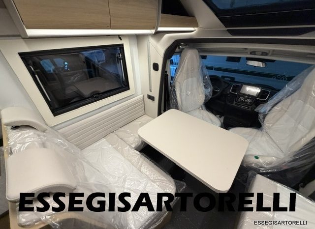 ADRIA NEW MATRIX SELECT M 670 SL 2027 GARAGE, LETTI GEMELLI, DOPPIO PAVIMENTO pieno
