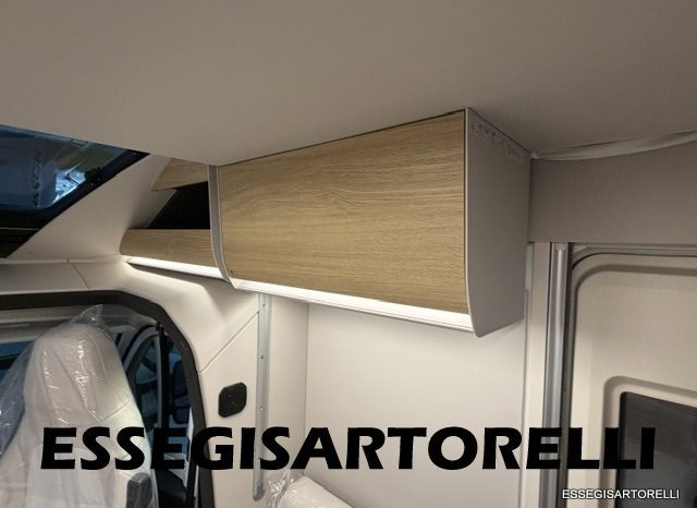 ADRIA NEW MATRIX SELECT M 670 SL 2027 GARAGE, LETTI GEMELLI, DOPPIO PAVIMENTO pieno