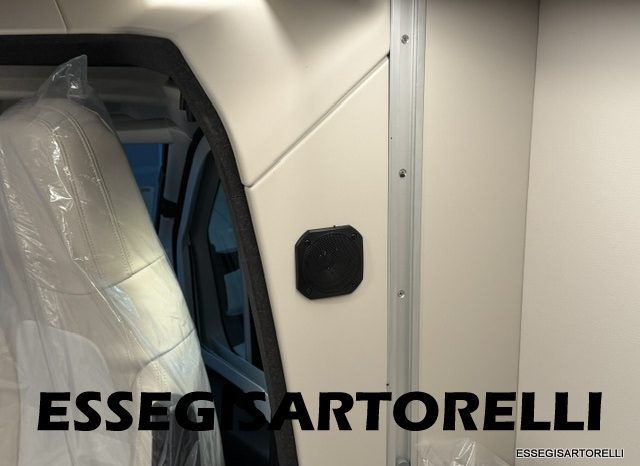 ADRIA NEW MATRIX SELECT M 670 SL 2027 GARAGE, LETTI GEMELLI, DOPPIO PAVIMENTO pieno