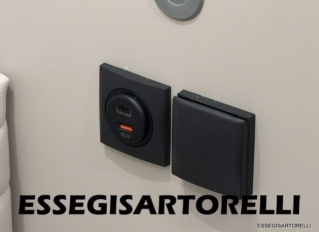 ADRIA NEW MATRIX SELECT M 670 SL 2027 GARAGE, LETTI GEMELLI, DOPPIO PAVIMENTO pieno
