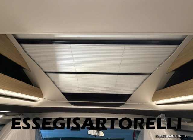 ADRIA NEW MATRIX SELECT M 670 SL 2027 GARAGE, LETTI GEMELLI, DOPPIO PAVIMENTO pieno