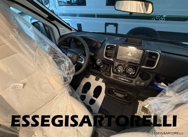 ADRIA NEW MATRIX SELECT M 670 SL 2027 GARAGE, LETTI GEMELLI, DOPPIO PAVIMENTO pieno
