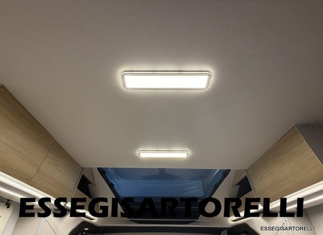 ADRIA NEW MATRIX SELECT M 670 SL 2027 GARAGE, LETTI GEMELLI, DOPPIO PAVIMENTO pieno