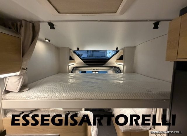 ADRIA NEW MATRIX SELECT M 670 SL 2027 GARAGE, LETTI GEMELLI, DOPPIO PAVIMENTO pieno