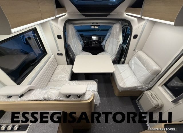 ADRIA NEW MATRIX SELECT M 670 SL 2027 GARAGE, LETTI GEMELLI, DOPPIO PAVIMENTO pieno