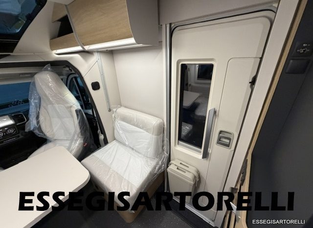 ADRIA NEW MATRIX SELECT M 670 SL 2027 GARAGE, LETTI GEMELLI, DOPPIO PAVIMENTO pieno