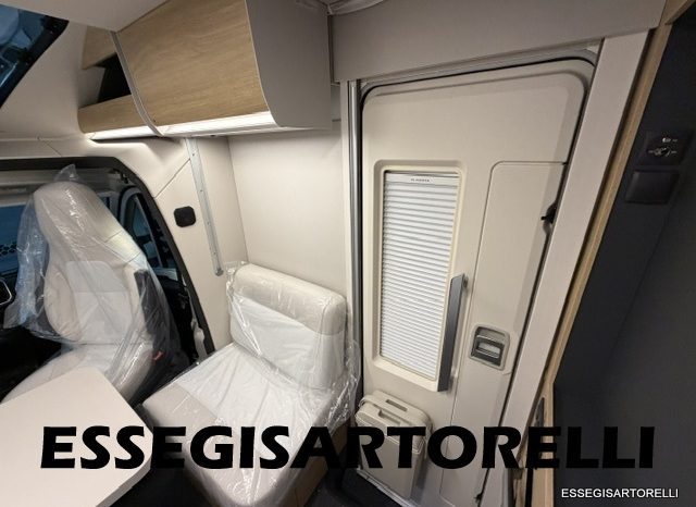 ADRIA NEW MATRIX SELECT M 670 SL 2027 GARAGE, LETTI GEMELLI, DOPPIO PAVIMENTO pieno