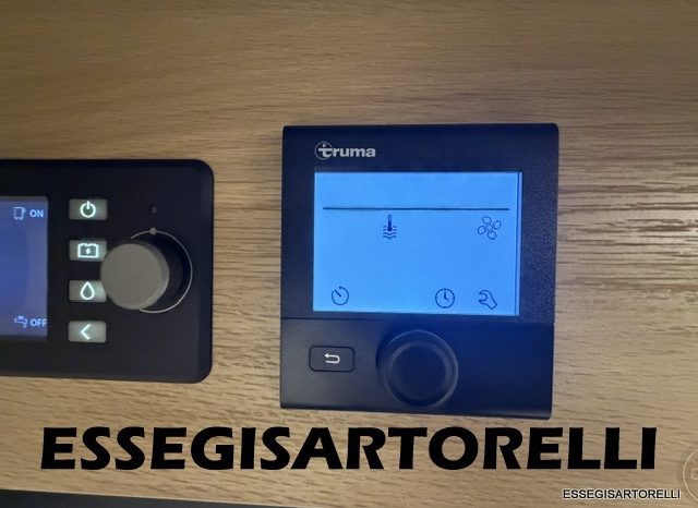 ADRIA NEW MATRIX SELECT M 670 SL 2027 GARAGE, LETTI GEMELLI, DOPPIO PAVIMENTO pieno