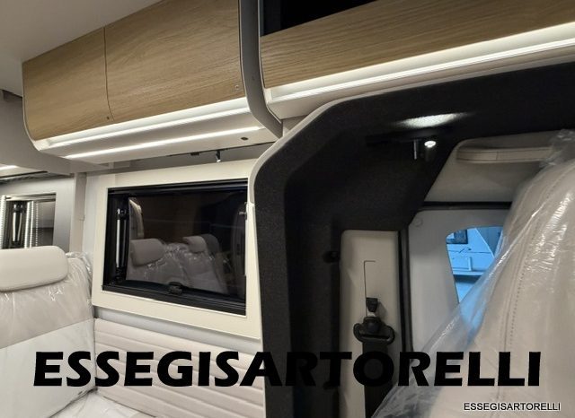 ADRIA NEW MATRIX SELECT M 670 SL 2027 GARAGE, LETTI GEMELLI, DOPPIO PAVIMENTO pieno