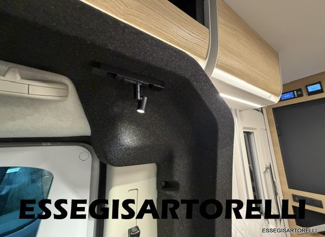 ADRIA NEW MATRIX SELECT M 670 SL 2027 GARAGE, LETTI GEMELLI, DOPPIO PAVIMENTO pieno