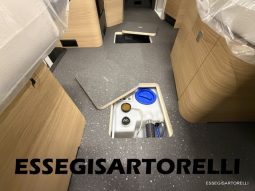 ADRIA NEW MATRIX SELECT M 670 SL 2027 GARAGE, LETTI GEMELLI, DOPPIO PAVIMENTO pieno