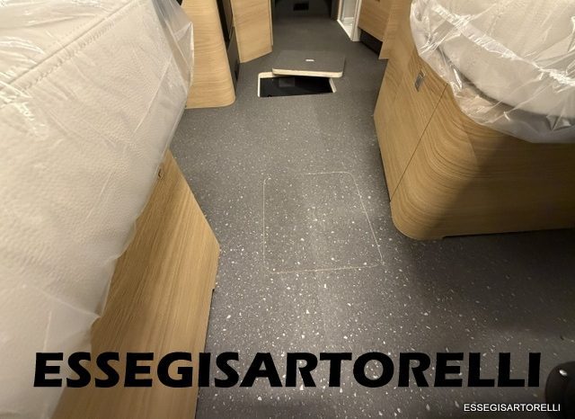 ADRIA NEW MATRIX SELECT M 670 SL 2027 GARAGE, LETTI GEMELLI, DOPPIO PAVIMENTO pieno