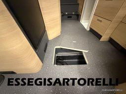 ADRIA NEW MATRIX SELECT M 670 SL 2027 GARAGE, LETTI GEMELLI, DOPPIO PAVIMENTO pieno