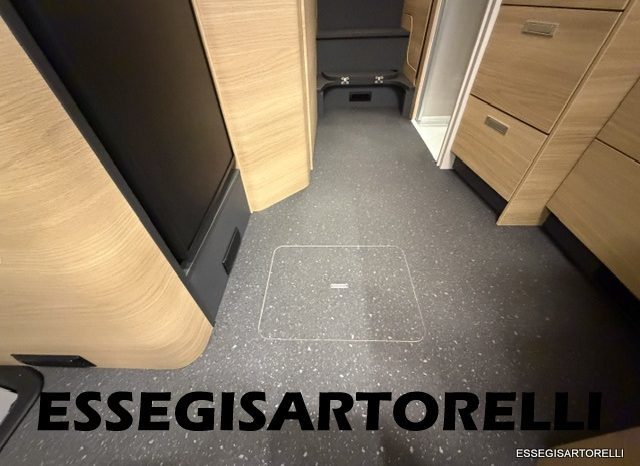 ADRIA NEW MATRIX SELECT M 670 SL 2027 GARAGE, LETTI GEMELLI, DOPPIO PAVIMENTO pieno