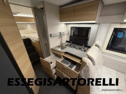 ADRIA NEW MATRIX SELECT M 670 SL 2027 GARAGE, LETTI GEMELLI, DOPPIO PAVIMENTO pieno
