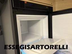 ADRIA NEW MATRIX SELECT M 670 SL 2027 GARAGE, LETTI GEMELLI, DOPPIO PAVIMENTO pieno