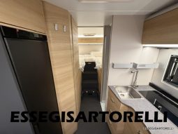 ADRIA NEW MATRIX SELECT M 670 SL 2027 GARAGE, LETTI GEMELLI, DOPPIO PAVIMENTO pieno