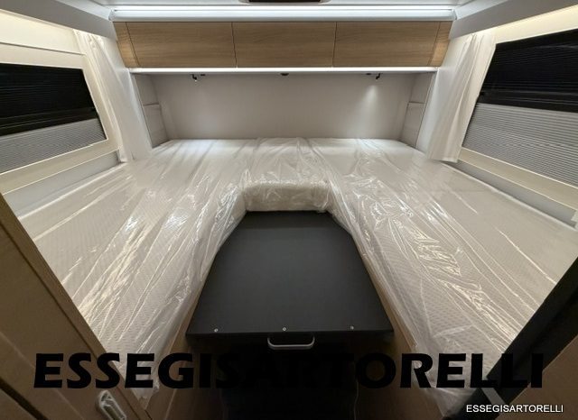 ADRIA NEW MATRIX SELECT M 670 SL 2027 GARAGE, LETTI GEMELLI, DOPPIO PAVIMENTO pieno