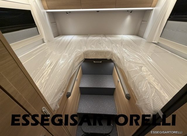 ADRIA NEW MATRIX SELECT M 670 SL 2027 GARAGE, LETTI GEMELLI, DOPPIO PAVIMENTO pieno