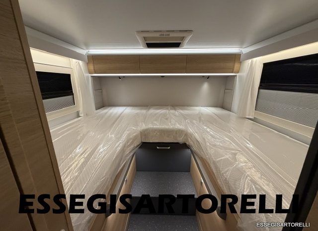 ADRIA NEW MATRIX SELECT M 670 SL 2027 GARAGE, LETTI GEMELLI, DOPPIO PAVIMENTO pieno